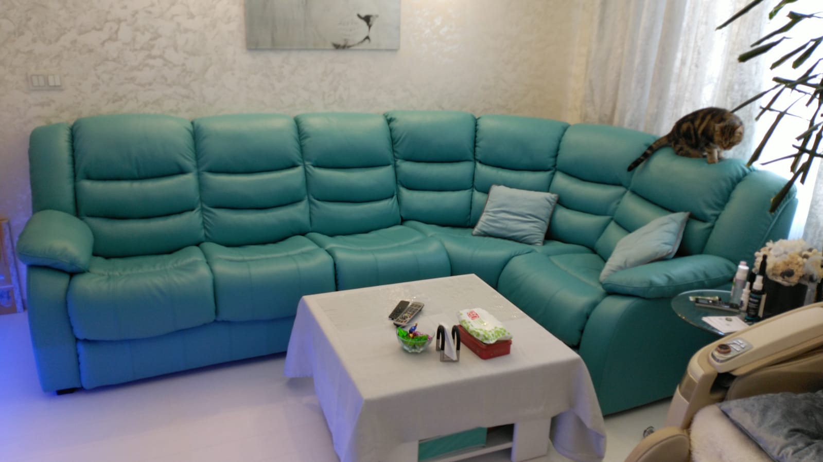 Перетяжка дивана на дому. Севастопольская